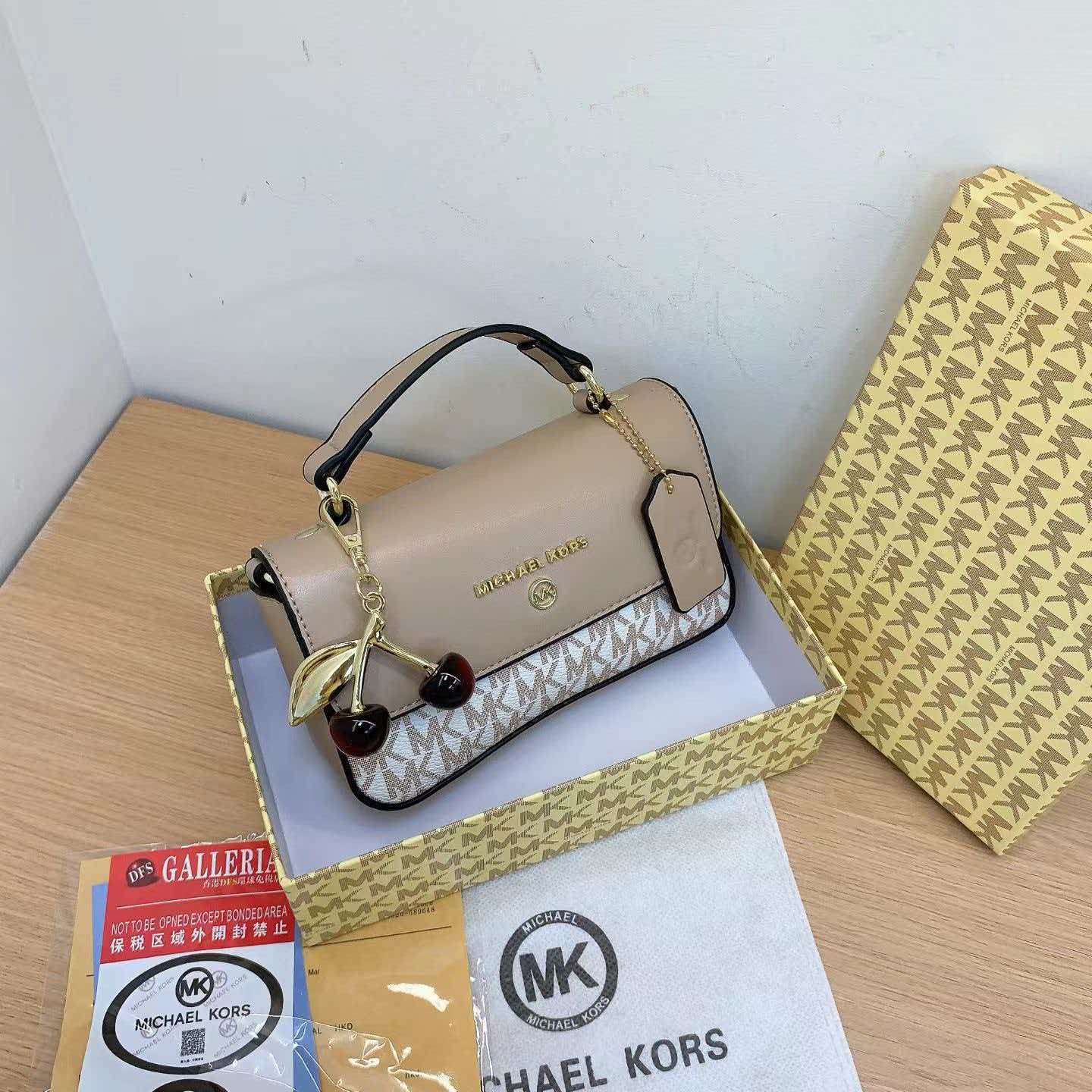 Nuova Borsa a Spalla di Lusso  - Women Bags Mk recensione e prezzo