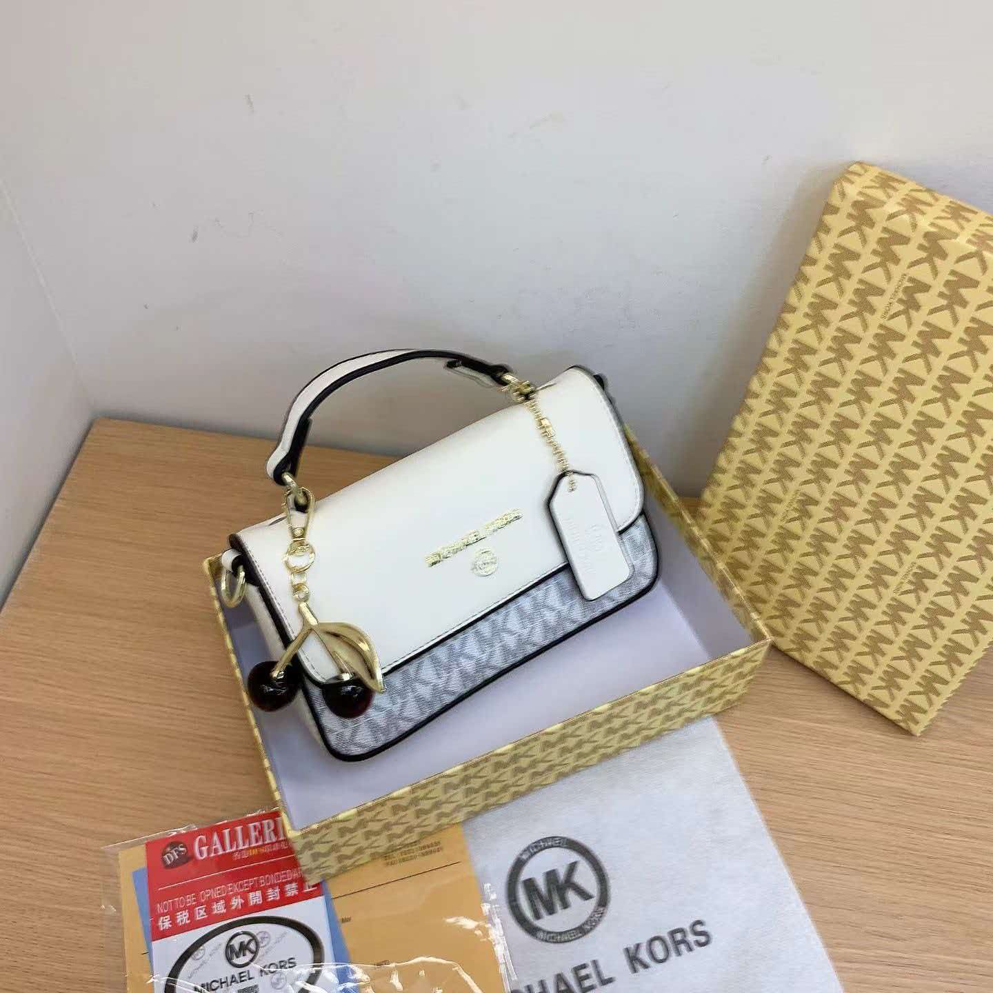 Nuova Borsa a Spalla di Lusso  - Women Bags Mk recensione e prezzo